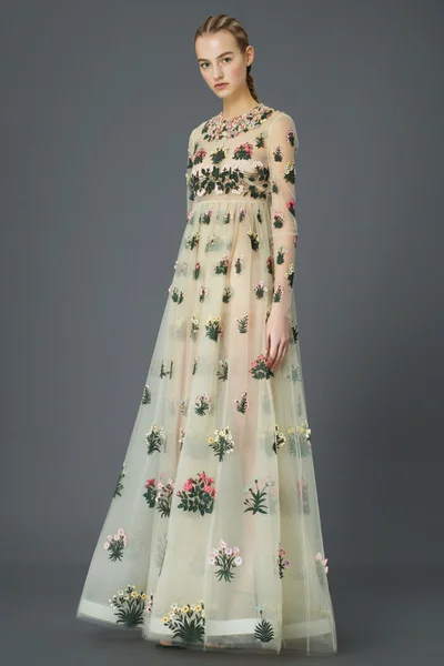 Look 16